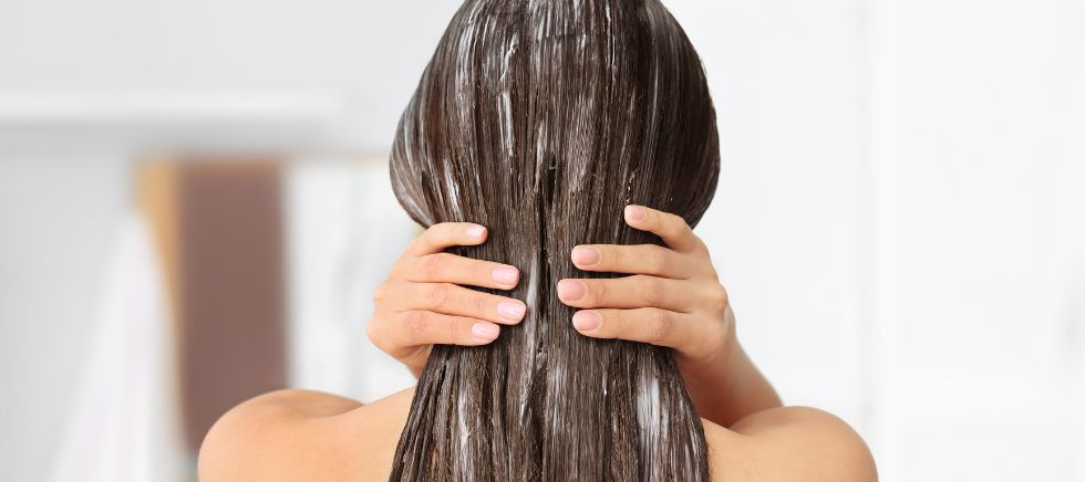 ¿Cómo tener el pelo hidratado en verano? Descubre por qué debes utilizar una mascarilla capilar hidratante